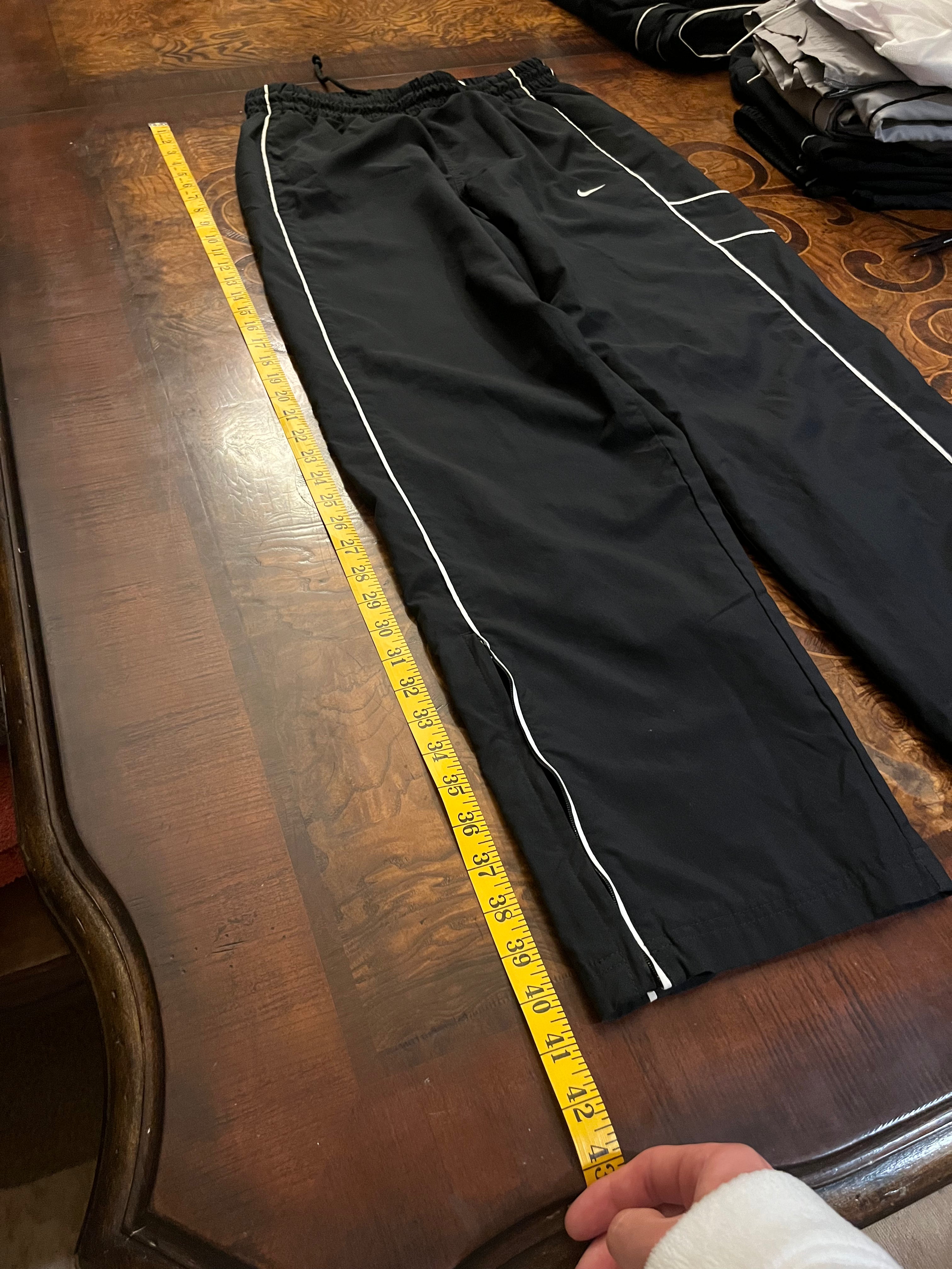 Black Vintage Nike Track Pants (M)